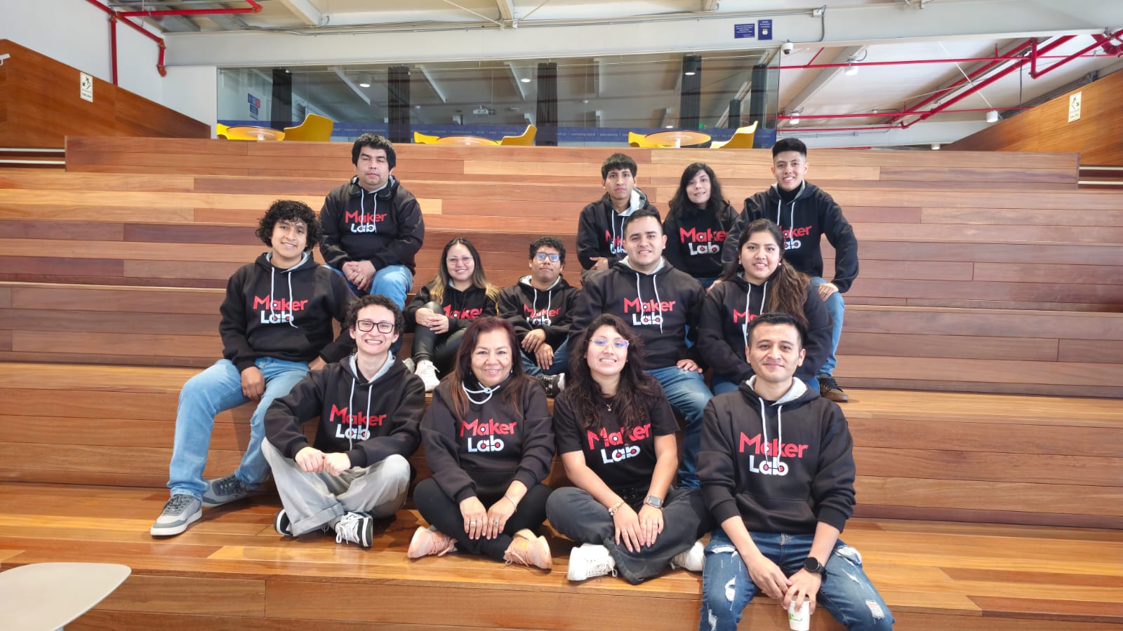 Equipo Makerlab Perú en el Reto de Innovación Ambiental 2024